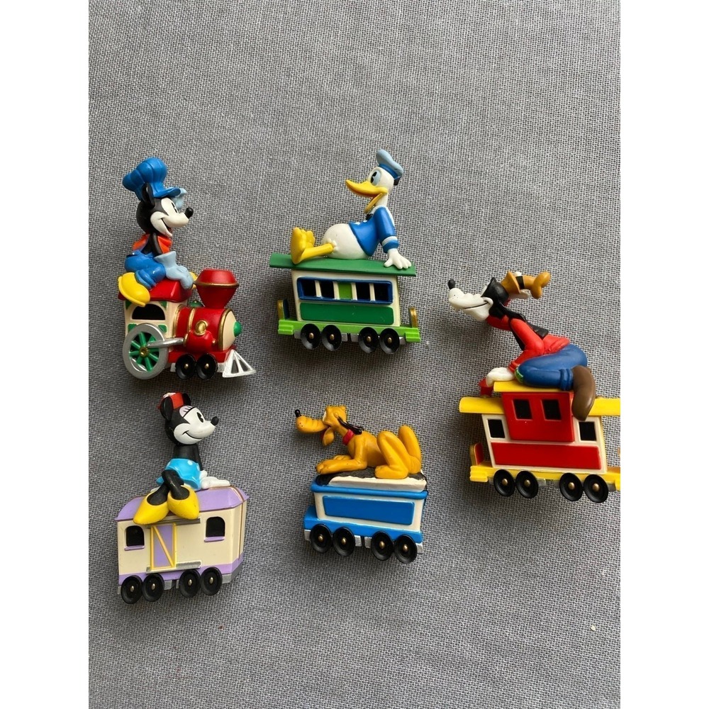 Hallmark Merry Miniatures Lot Of 5 Set Mickey & Co Train sku35